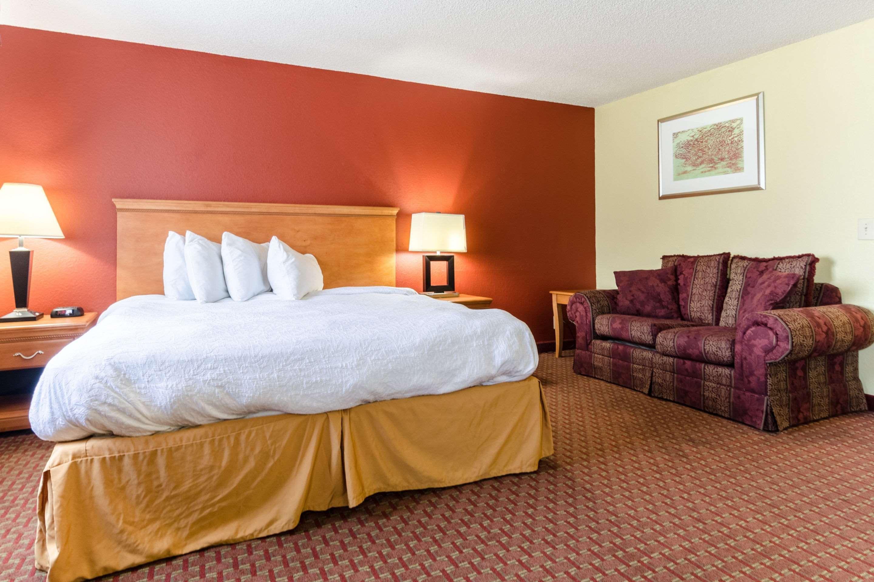 Rodeway Inn & Suites Jacksonville Near Camp Lejeune Kültér fotó