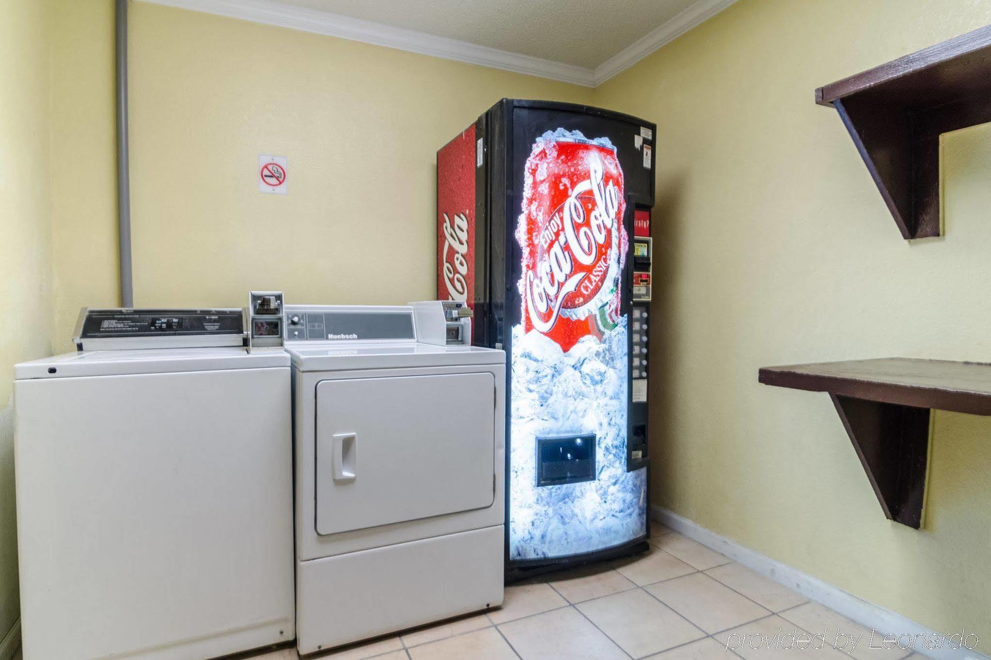 Rodeway Inn & Suites Jacksonville Near Camp Lejeune Kültér fotó